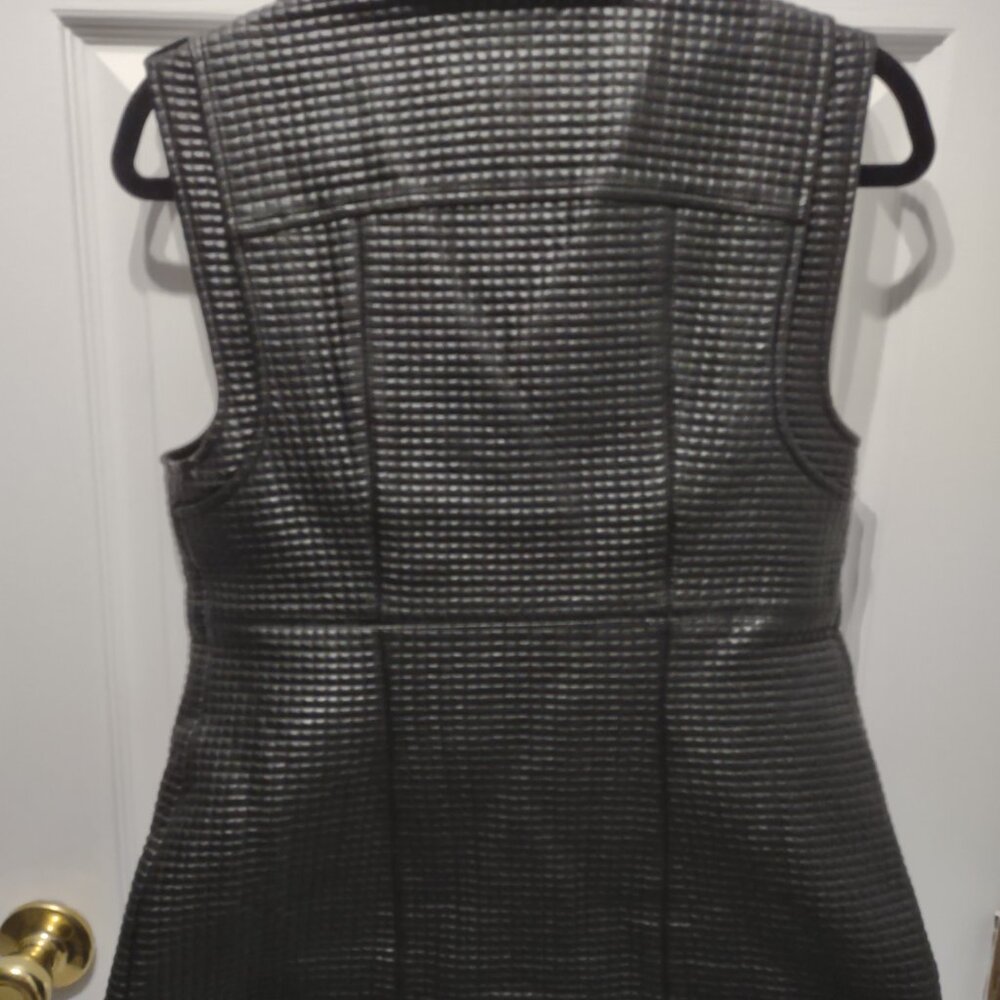 BCBG Maxazria Xander quilted faux leather vest moto chic EUC size S - Picture 4 of 12